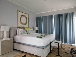 LA Vue Boutique Hotel & Beach Club