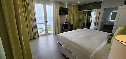 LA Vue Boutique Hotel & Beach Club