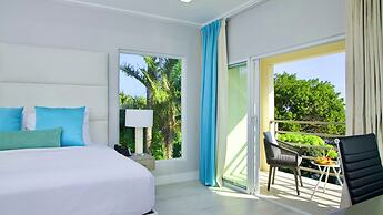 LA Vue Boutique Hotel & Beach Club