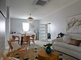 LA Vue Boutique Hotel & Beach Club