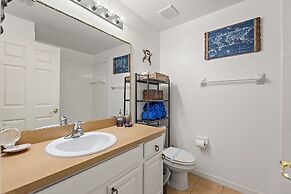 Drayton Place at Highgate Park by Shine Villas