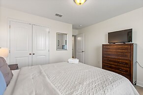 The Haven at Solterra Resort by Shine Villas 523