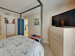 Quail Hollow by Distinctive Beach Rentals