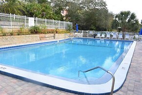 Quail Hollow by Distinctive Beach Rentals