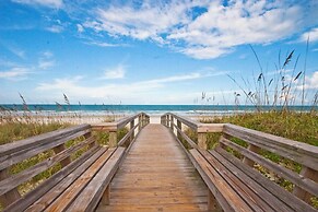 Quail Hollow by Distinctive Beach Rentals