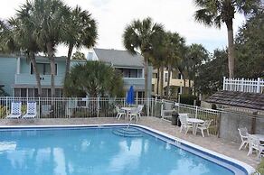 Quail Hollow by Distinctive Beach Rentals