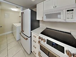 Quail Hollow by Distinctive Beach Rentals
