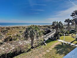 Quail Hollow by Distinctive Beach Rentals