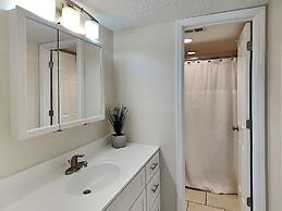 Quail Hollow by Distinctive Beach Rentals