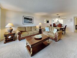 Barefoot Trace by Distinctive Beach Rentals