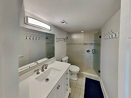 Island South by Distinctive Beach Rentals