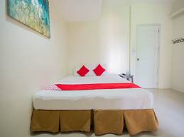 OYO 707 908 Salinas Suites