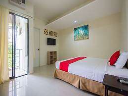 OYO 707 908 Salinas Suites