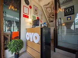 OYO 707 908 Salinas Suites