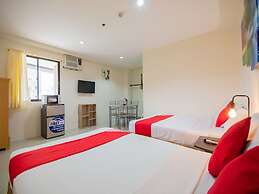 OYO 707 908 Salinas Suites