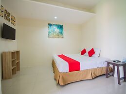 OYO 707 908 Salinas Suites