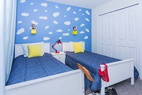 6 Bed 5 Bath Pool, Spa & Game Room 6 Bedroom Villa by Redawning