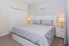 6 Bed 5 Bath Pool, Spa & Game Room 6 Bedroom Villa by Redawning