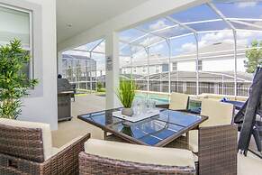 6 Bed 5 Bath Pool, Spa & Game Room 6 Bedroom Villa by Redawning