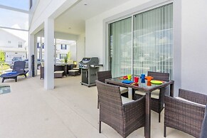 6 Bed 5 Bath Pool, Spa & Game Room 6 Bedroom Villa by Redawning