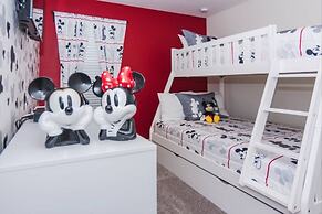 6 Bed 5 Bath Pool, Spa & Game Room 6 Bedroom Villa by Redawning