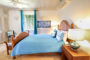 Ocean views apt with shared rooftop pool: Beacon Hill Surf by BSL Rent