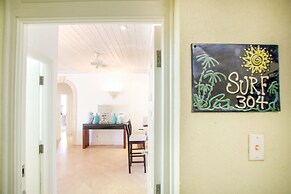 Ocean views apt with shared rooftop pool: Beacon Hill Surf by BSL Rent