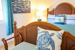 Ocean views apt with shared rooftop pool: Beacon Hill Surf by BSL Rent