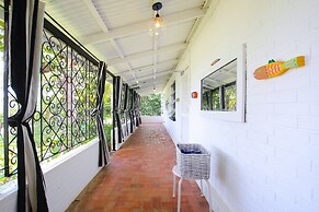 Secluded Beachfront Villa with Large Pool and Gardens - Fryers Well Ba