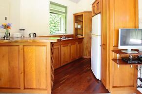 Tiny Home Retreat Near Beach- Marsh Mellow Cottage by BSL Rentals