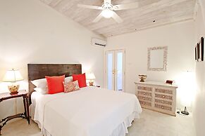 Poolside Paradise Near Beach - Pavilion Villa by Bluescape