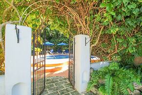Poolside Paradise Near Beach - Pavilion Villa by Bluescape