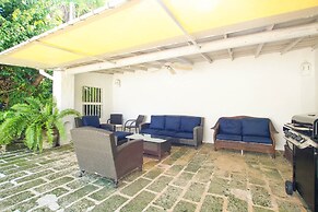 Poolside Paradise Near Beach - Pavilion Villa by Bluescape