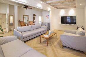 Poolside Paradise Near Beach - Pavilion Villa by Bluescape