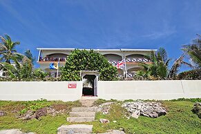 Oceanfront 2-bed Apt With Pool Near Surfing - Rosalie #2 2 Bedroom Apt