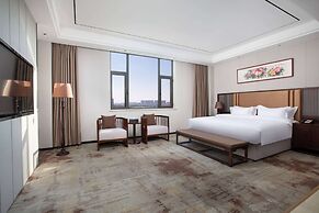 Ramada Encore by Wyndham Linqu Downtown