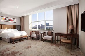 Ramada Encore by Wyndham Linqu Downtown