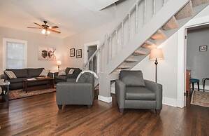 Historical Bungalow Near CSU & Old Town!