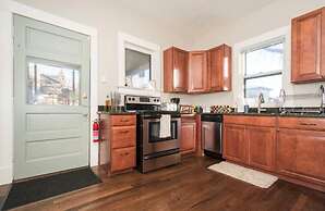 Historical Bungalow Near CSU & Old Town!