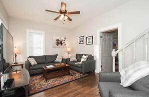 Historical Bungalow Near CSU & Old Town!