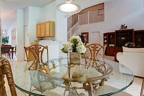 SKC Villa Emerald Island Resort