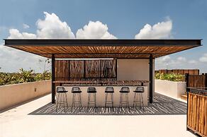 Two Bedroom Luxury Apartment by TuLuna