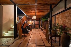 Two Bedroom Luxury Apartment by TuLuna