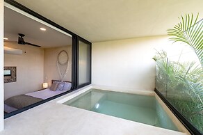 Two Bedroom Luxury Apartment by TuLuna