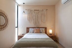 Two Bedroom Luxury Apartment by TuLuna