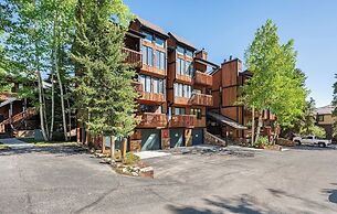 Four Oclock Lodge B06