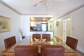 Modern 2-bed Apt Near Beach In St. Lawrence Gap 2 Bedroom Apts by Blue