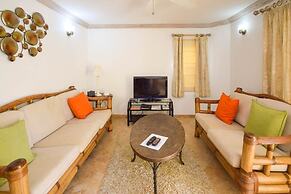 Modern 2-bed Apt Near Beach In St. Lawrence Gap 2 Bedroom Apts by Blue