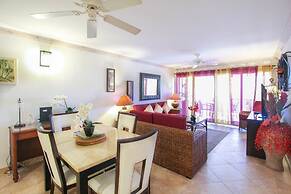Modern 2-bed Apt Near Beach In St. Lawrence Gap 2 Bedroom Apts by Blue