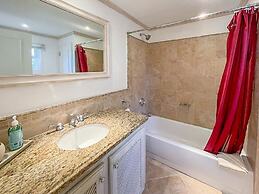 Modern 2-bed Apt Near Beach In St. Lawrence Gap 2 Bedroom Apts by Blue